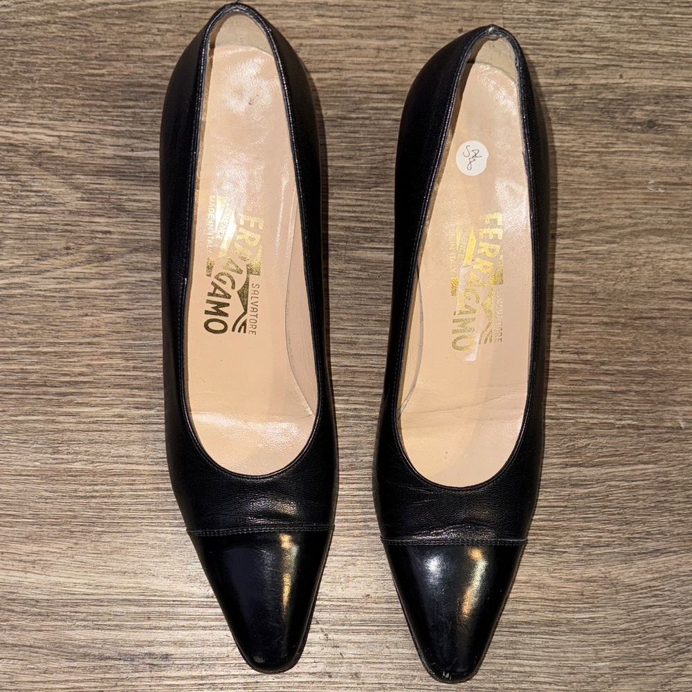 Vintage Salvatore Ferragamo shoes made in Italy size - 8AA